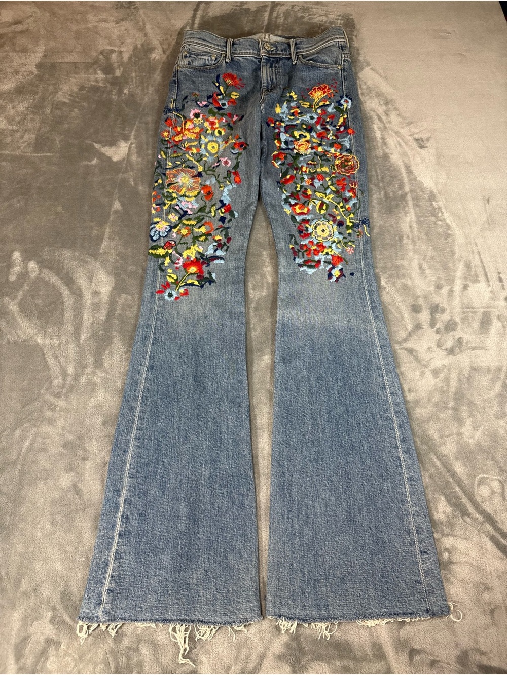 Mother Women’s Floral Embroidered Flared Jeans Made In USA Size 29